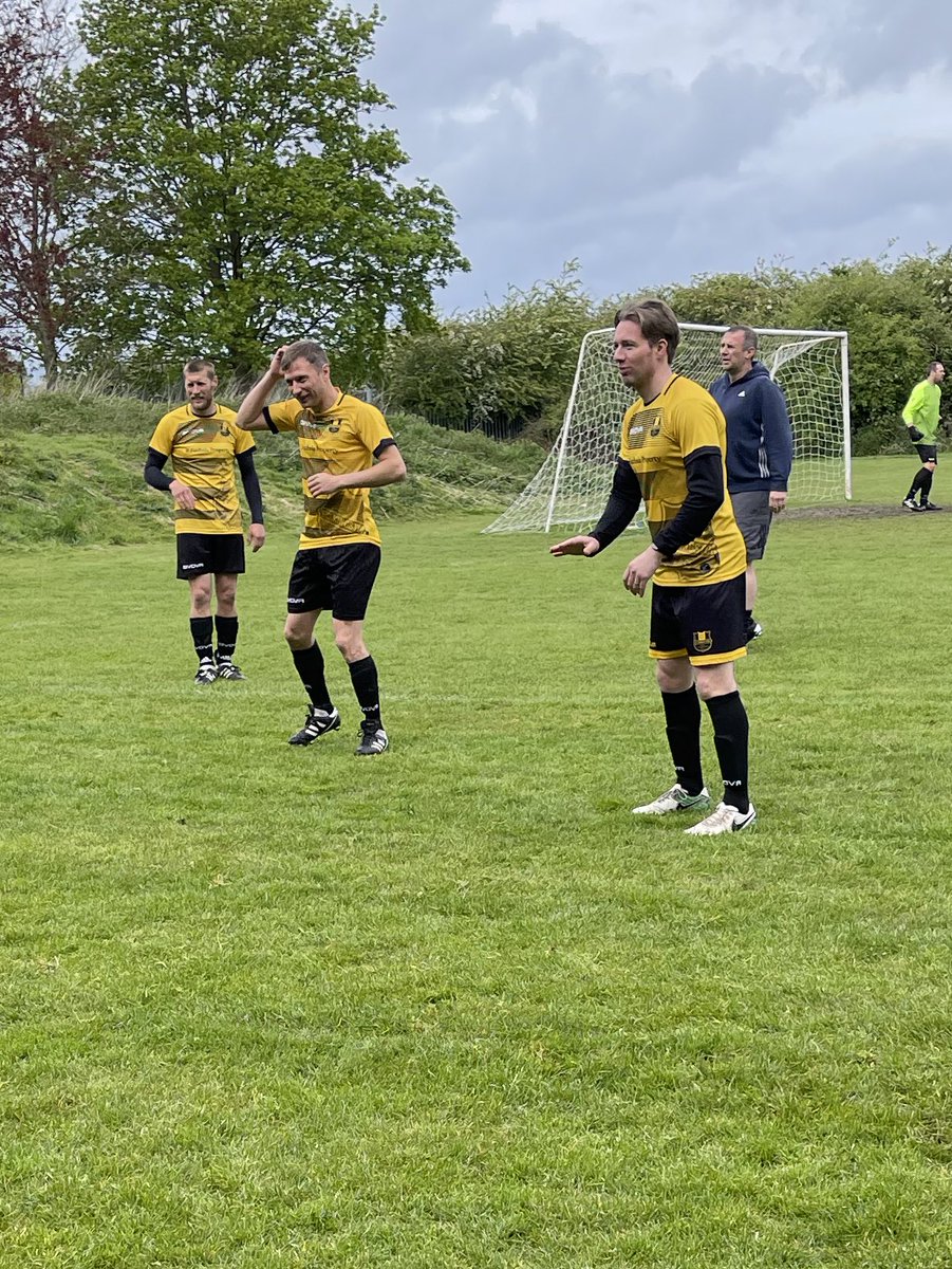 Unlucky our lads today beaten 1-0 by Tarvin. We win lose or draw together as a team. #FCKingston ⚽️