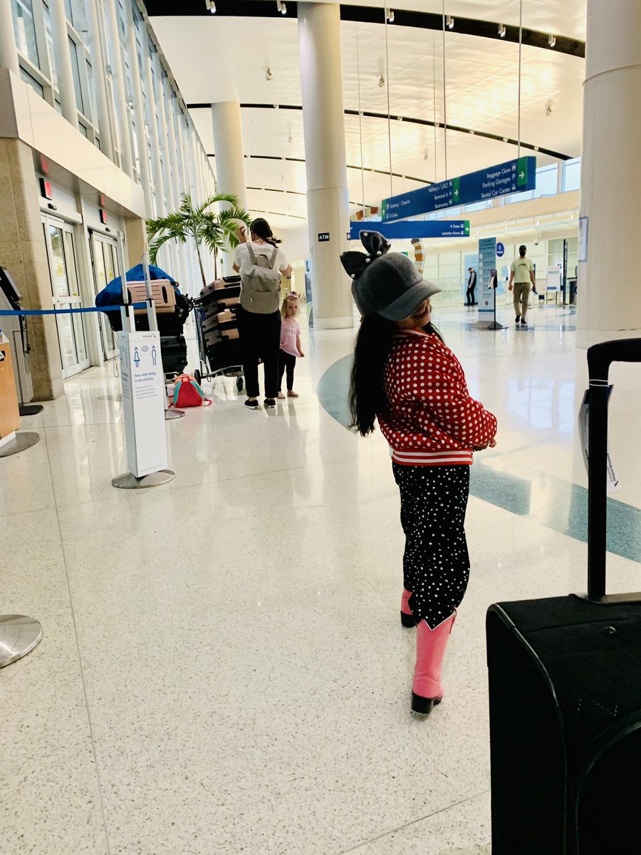 ShielaMae324's tweet photo. Bound ✈️  to Puerto Rico 🇵🇷! 
Happy Mother’s Day, indeed ❤️🌟 https://t.co/MQWhQYuC3x