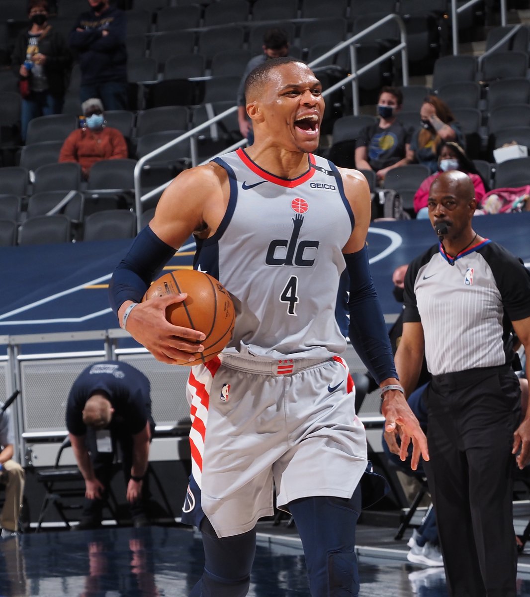Russ in the month of May so far:

26.2 PPG
15.8 RPG
16.4 APG

Yes, these stats are real.