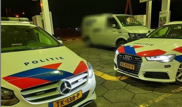 Politie houdt bestuurder in Duitsland gestolen auto aan in Meerkerk - ..