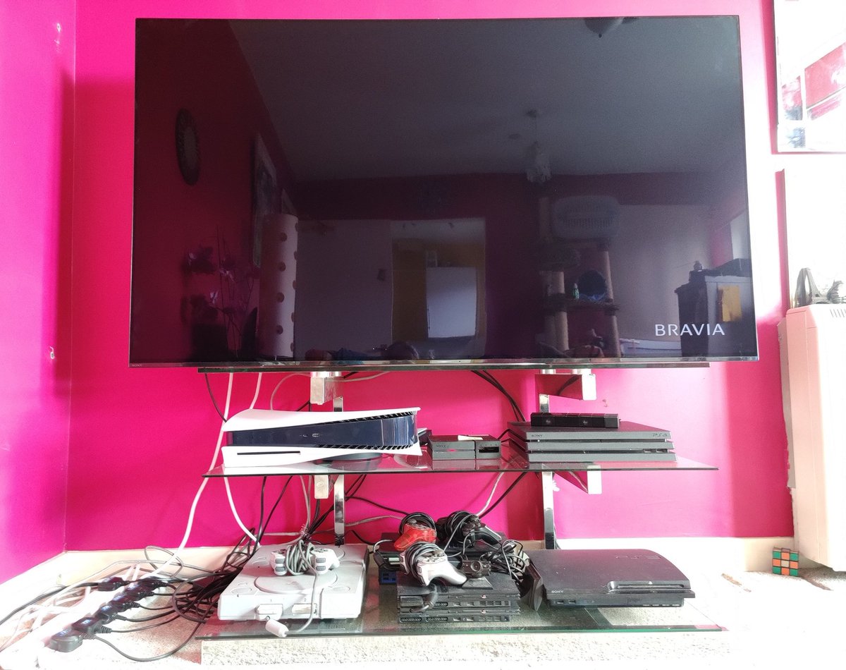 @mastodonapp.uk@missmolotov 🐈‍⬛ tweet media