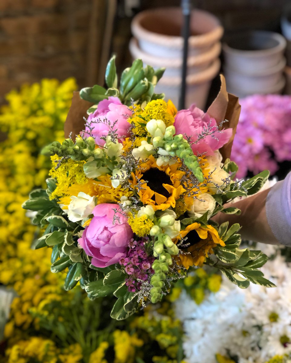 Happy Mother’s Day!!! We are open until 6 today. While we are no longer taking custom orders, we do have plenty of premade bouquets with that signature Primrose style ready for sale!!!
