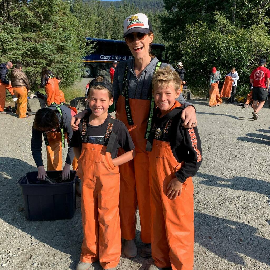 adam_thedad's tweet image. Happy Mother’s Day to our favorite adventure partner, the one who leads us to new experiences, takes care of us, and loves us better than anyone.