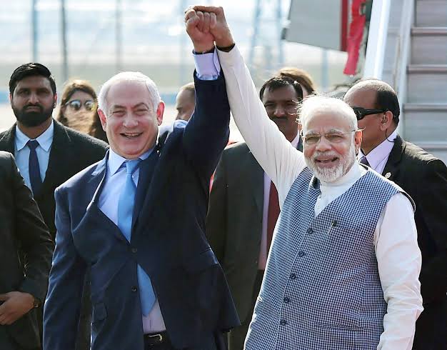 Chandra_M_Singh's tweet photo. @RaviRanjanIn @ZksAmit Yes, India Stand with @Israel 🇮🇱🇮🇳
#IndiaStandsWithIsrael #WeStandWithIsrael #हमारा_दोस्त_इजराइल https://t.co/cHjJfzWXtD