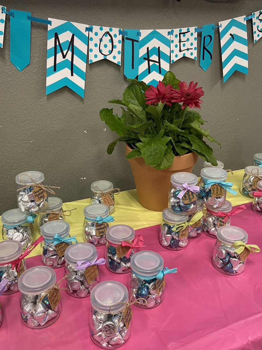 Meredith Waverly Edwards tweet media