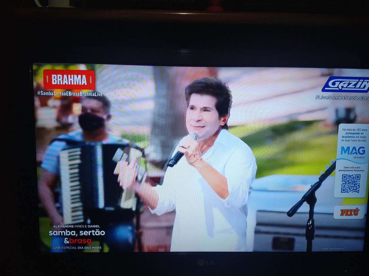thaisdmelo's tweet photo. @cantordaniel @AlexandrePires Que arraso essa live! Lindo demais! https://t.co/UFebttK0nZ