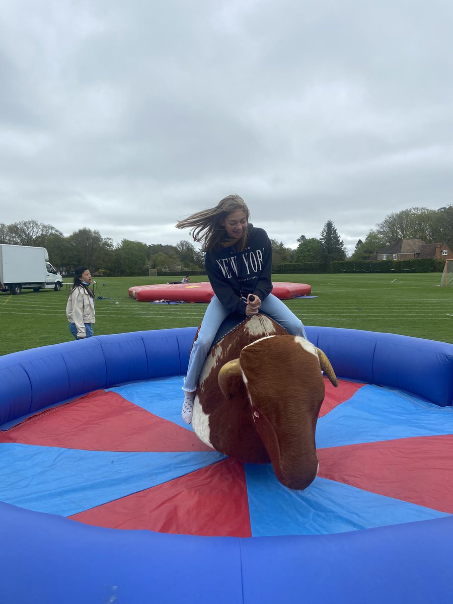 DowneHouseCCA's tweet photo. The weather was kind and the girls enjoyed a fantastic day of inflatables on the field #iloveboarding #DHCCA https://t.co/msd98ivDTB