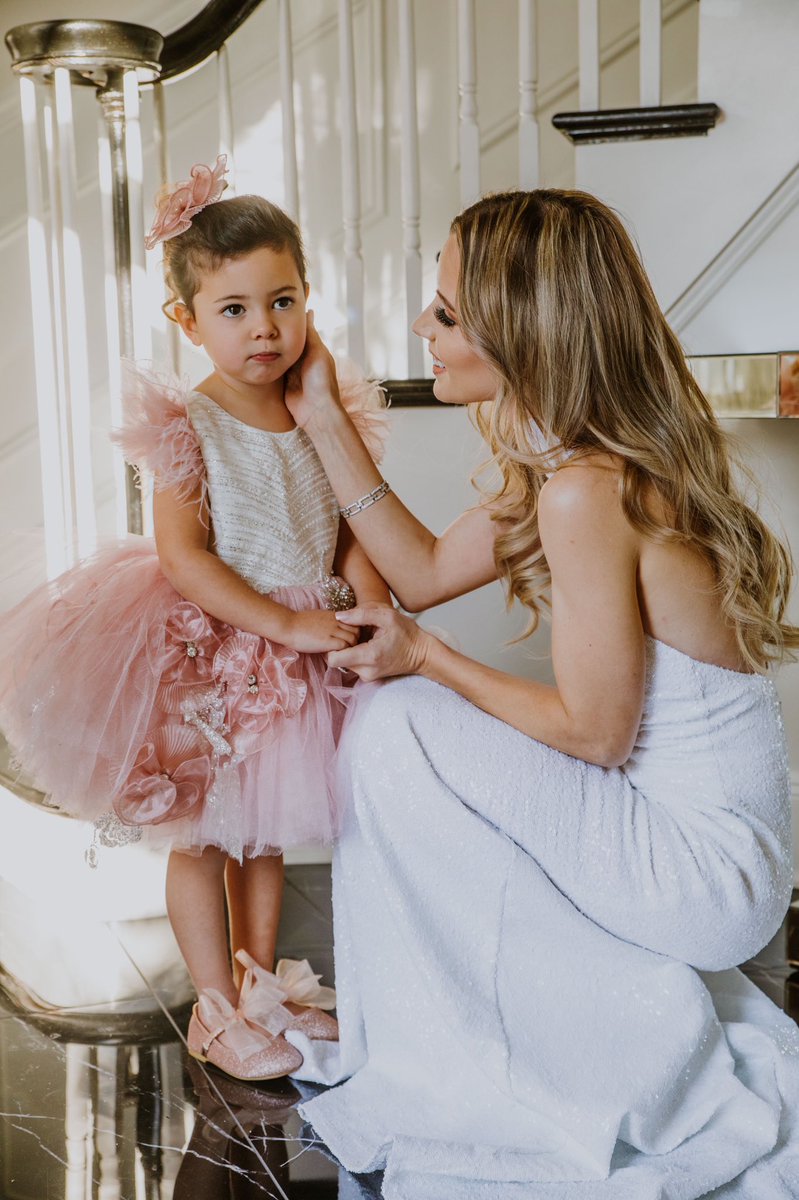 Jaimie Hilfiger S Tweet Happy Mother S Day To All The Moms Both Here On Earth And Up In Heaven Especially My Mom Joannhilfiger Mothersday Mothersday21 Motherslove Trendsmap