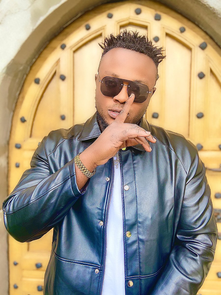 Happy Mother’s Day to all the Amazing mums out there 💐.. New Music out soon #SuperstarYb #Afrobeat