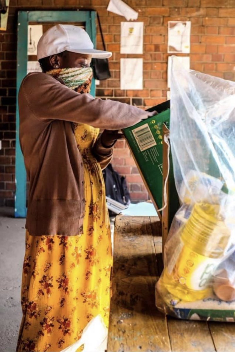 #MothersDay 💚 Grandmothers are culturally symbolic, they are respected, honoured and nurtured Our diaspora projects are led by young people, we support the most vulnerable communities with groceries, #sexualhealth and #mentalhealth awareness @chidodc @TinasheMwaturu1 @tdzuda