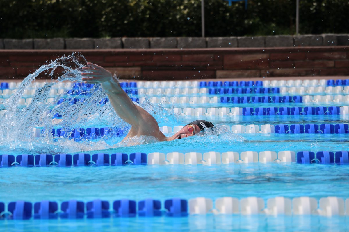 SVWaiblingen's tweet photo. Qualifikationswettkampf in Reutlingen? ✅
Kurzbahn-Contest in Bad-Cannstatt? 🔜

#wirsindeinteam 💙

#sv #waiblingen #svwaiblingen #readyformore #schwimmen #swimming #water #coach #passion #race #racing #wettkampf https://t.co/nNQq7RFmFm
