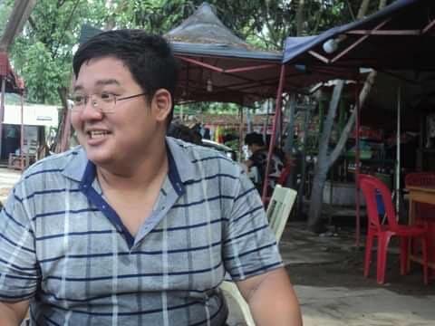 THINT MYAT ZAY THWIN, English major student at Dagon University &amp; 2 friends were abducted by Terrorists (Myanmar security forces) from his factory in North Dagon, Yangon at 8:30pm.

#May9Coup #WhatsHappeningInMyanmar #MilkTeaAlliance