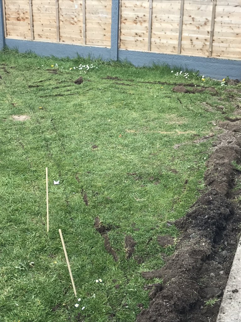dargogavin's tweet photo. Progress on the patio...lockdown fun #ourpatio #patio #homeimprovements #sandnext https://t.co/JZz3vZ6ZDF