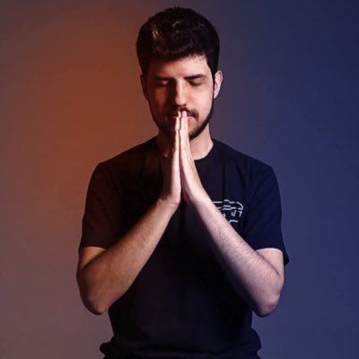 IDLesportsgg's tweet photo. Bora dar força pro #RobsDay, família! Acredita que vai ser sogrinha 🙏 https://t.co/1i8hs55ifO