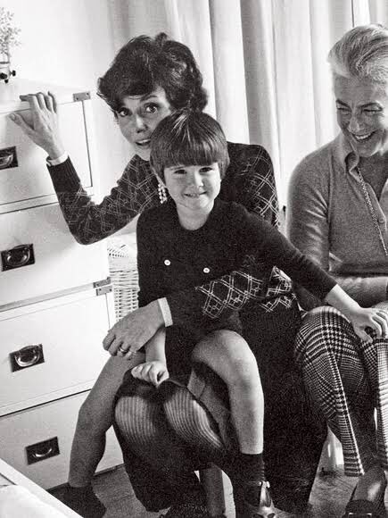 “it was what made me happy, to stay at home with my children. it wasn’t a sacrifice because i felt i wanted to stay home.”

happy mother’s day with audrey hepburn and her two loved sons, sean hepburn ferrer and luca dotti. wishing comfort to those who need it today 🖤