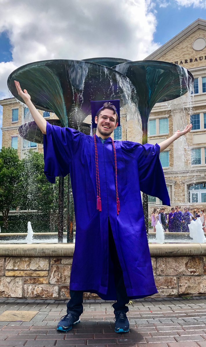 FizzyCrown8593's tweet photo. Hey Twitter!

It’s been a loooong time since I’ve posted. Yesterday, I graduated from TCU with a BBA in Accounting! I also managed to achieve a cumulative 4.0 GPA (and I still can’t believe it).

Now I’m off to take my first masters course starting tomorrow. No breaks for me! https://t.co/rge8TzyHWM