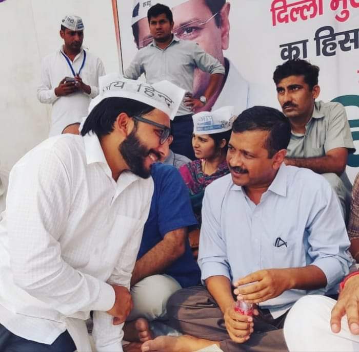 TajinderBagga's tweet photo. Haryana Police Registered FIR on 2  AAP Leaders &amp; Kisan Social Army Leaders Anoop Singh and Anil Malik for Rape of Girl. Both went to Bengal for campaign against BJP, Girl joined their campaign in Bengal and she decided to come with them to Kisan Andolan.She is no More Now. https://t.co/TWC79UqyWB