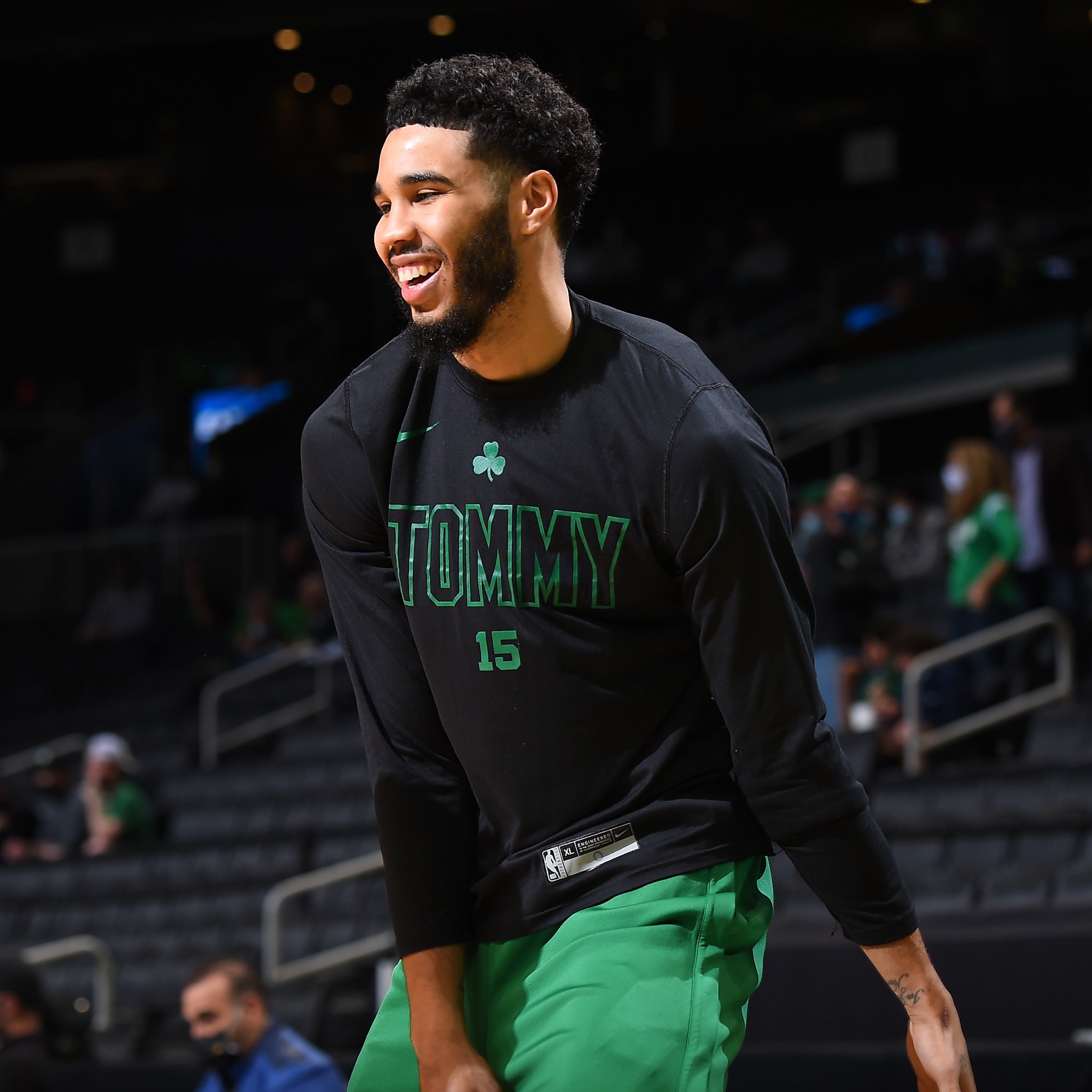 Tommy heinsohn jersey sale