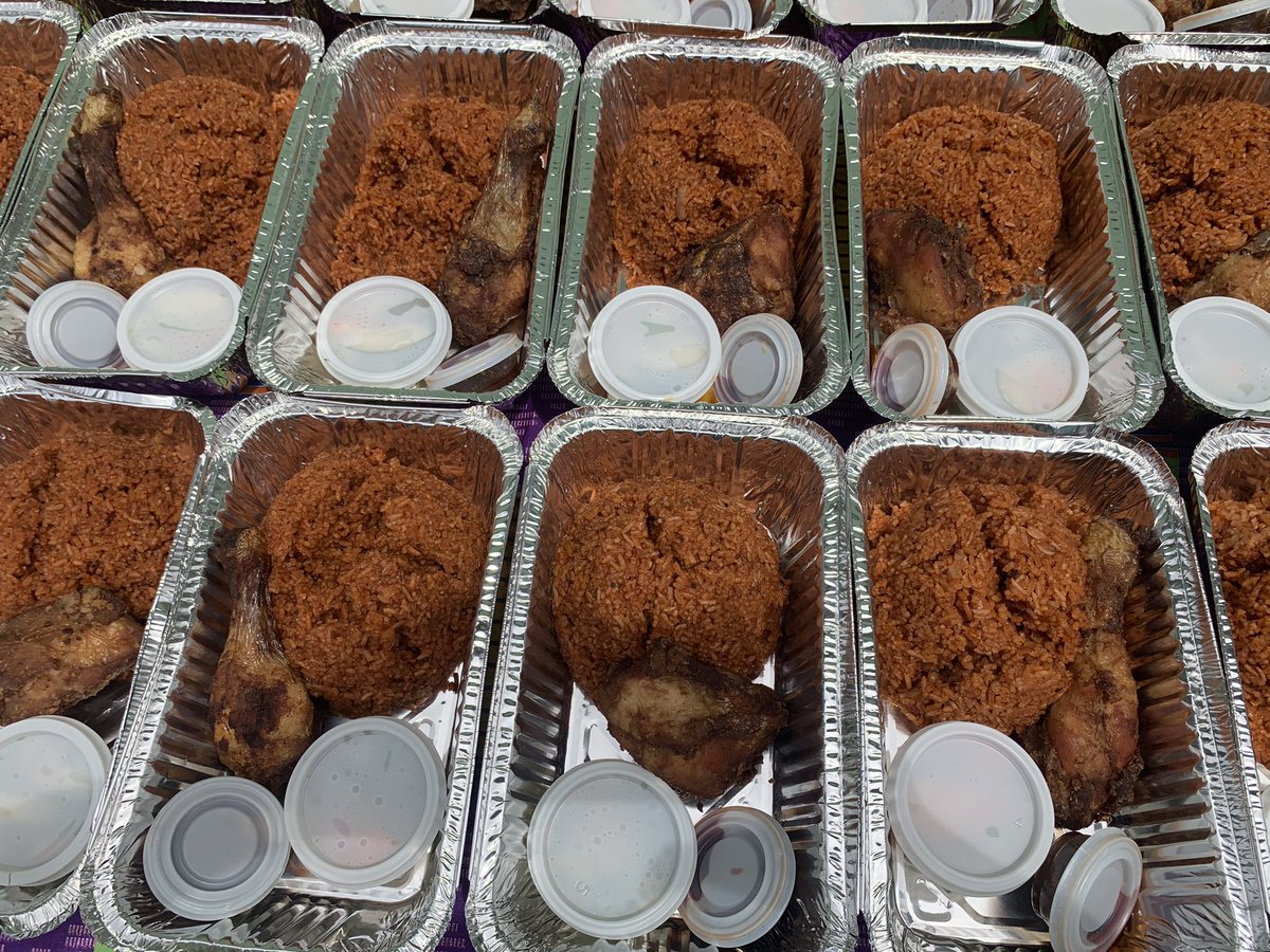 AmsabEvents's tweet photo. Join @AmsabEvents as we celebrate all #women and #mothers’ across the world⭐️⭐️⭐️⭐️⭐️
.
.
We delivered 70 pieces of Jollof rice with spicy fried chicken today🇬🇭
Book Amsab Events now for all your #catering and #eventplanning 
#amsabevents #amsabevents_catering #uniquelyamsab https://t.co/Doo7bOCi6H