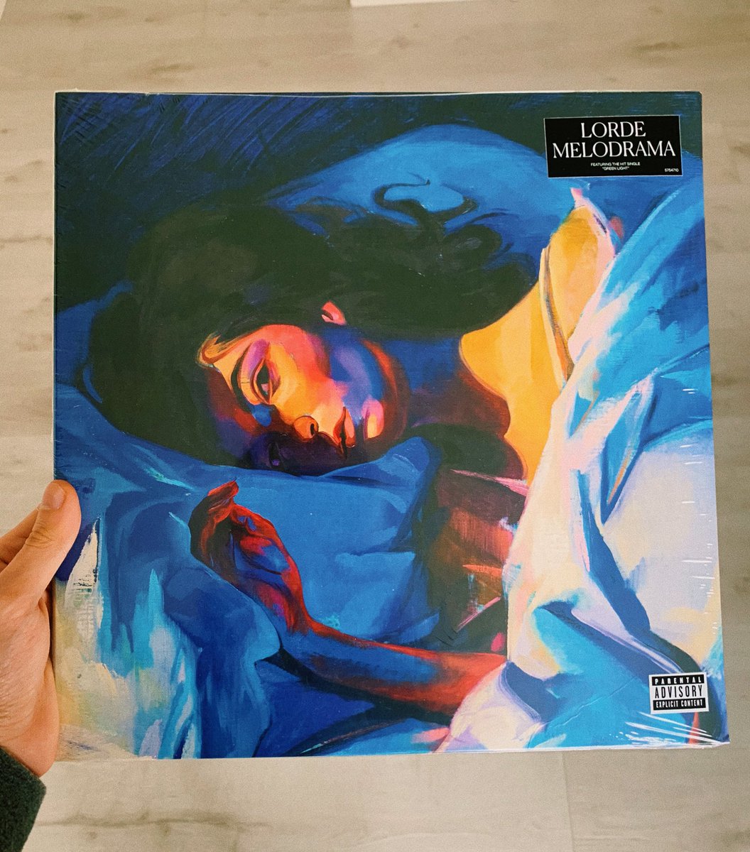 GoldenDiscs's tweet photo. 1432 days and counting since we've had new @lorde music 😩 If it’s anything like this beauty of an album I can wait another while longer I guess 👀 #lorde #melodrama #goldendiscs #vinyl https://t.co/jfO98eAnsU