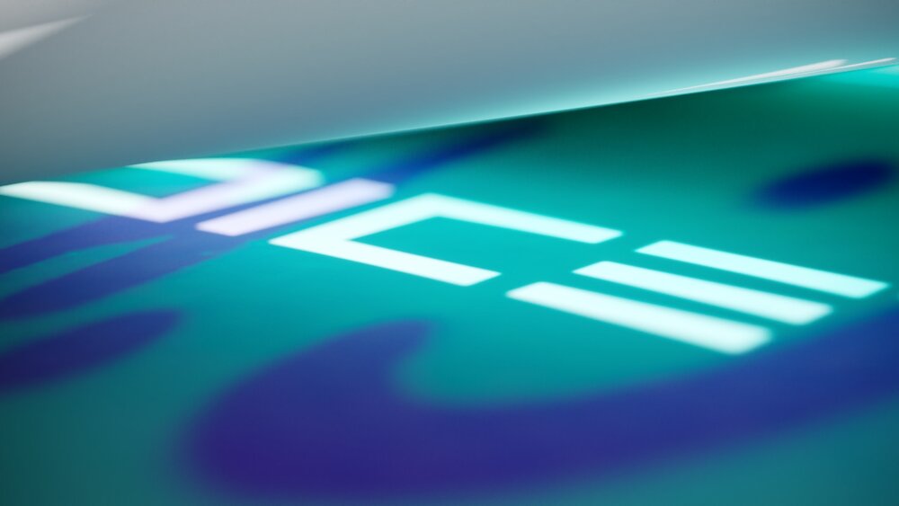 Super excited to share that starting tomorrow, I will be joining the Video &amp; Media team at <a href="/EA_DICE/">DICE</a>. This is a dream come true for me, and I really can't wait to get started!! :D