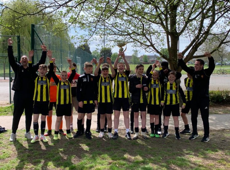 League champions......UNBEATEN ⚽️🏆🖤💛 

What a season....what a team 🔥

Proud of each and every one of these boys ⚽️

@FootballGrf <a href="/BCFAYL/">BCFA Youth League</a> <a href="/HWC_FC/">Harold Wood Cougars YFC</a>