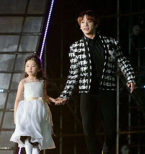 YoorinAngel's tweet photo. @jjkeygolden Existe foto melhor! https://t.co/s9ugcfrVGs