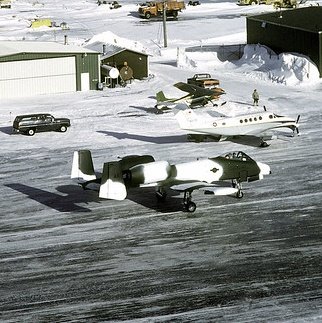 The last one-off experimental scheme here is an Arctic livery applied to s/n 80-0221 for testing out the viability of basing A-10s in Eielson AFB, Alaska. This test was called "Operation Cool Snow Hog" (I know right) and occurred in '82. A total of 4 planes were painte this way.