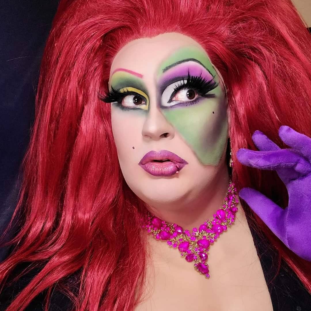 TheAmadeusX's tweet photo. Happy #MothersDay to the best drag mom anyone could ask for, the gorgeous Vermont vixen @AuroraRisay!! 💖 ilysm
#houstondrag #digitaldrag #dragqueen #alldragisvalid #dragmother #bestmomever https://t.co/qtwsBuAros