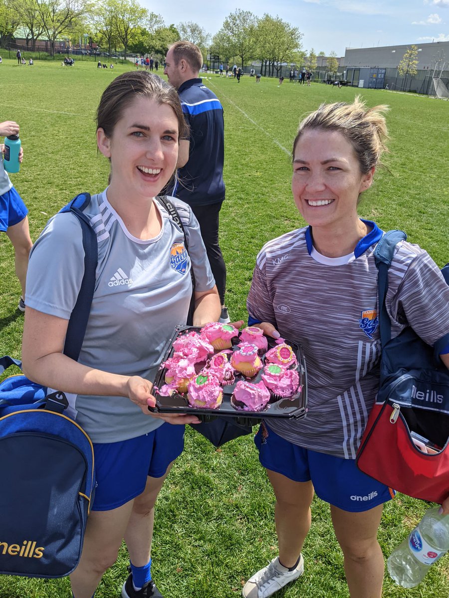 #LáNaMáithreacha to all our mammies. 

Big shout-out to two of our own amazing mammies, pictured here after our match in Frank Golden Park this morning. #MothersDay 💙🧡