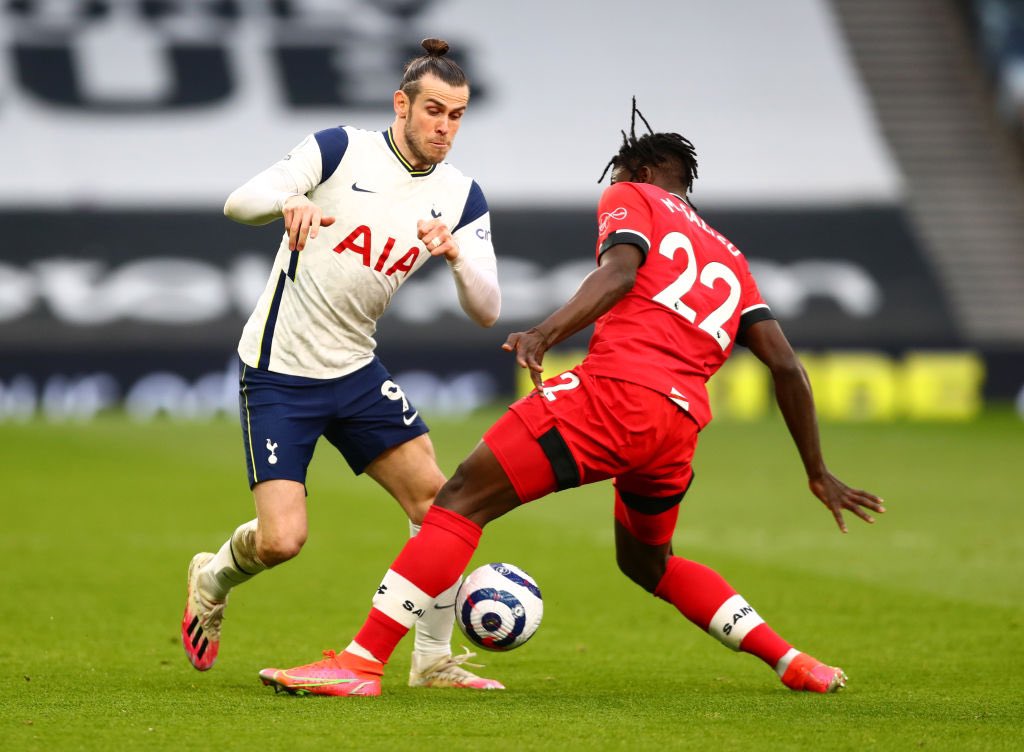 Game 15: Tottenham Hotspur 2-1 Southampton We played very well in the 1st half and got a deserved lead. Bale scored an exquisite goal before they won it with a contentious late penalty. I think the way Ralph set up was fine...