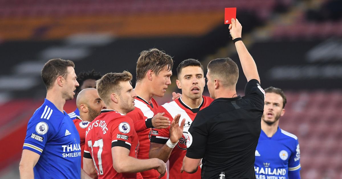 Game 16: Southampton 1-1 Leicester City Leicester at home on a Friday night...and to make things worse, we had an early red card too. The red card was a shambolic decision, and how it wasn’t even checked I’ll never know. However, it was impressive how we stepped up following...