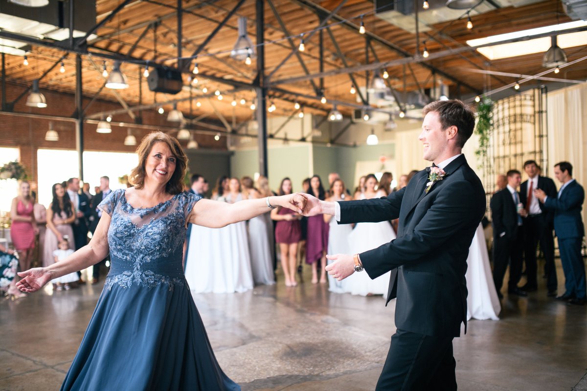 EventsAtHaven's tweet photo. Happy Mother's Day! Thankful for our very first dance partners ✨ #EventsAtHaven https://t.co/CuVWAI4sGZ
