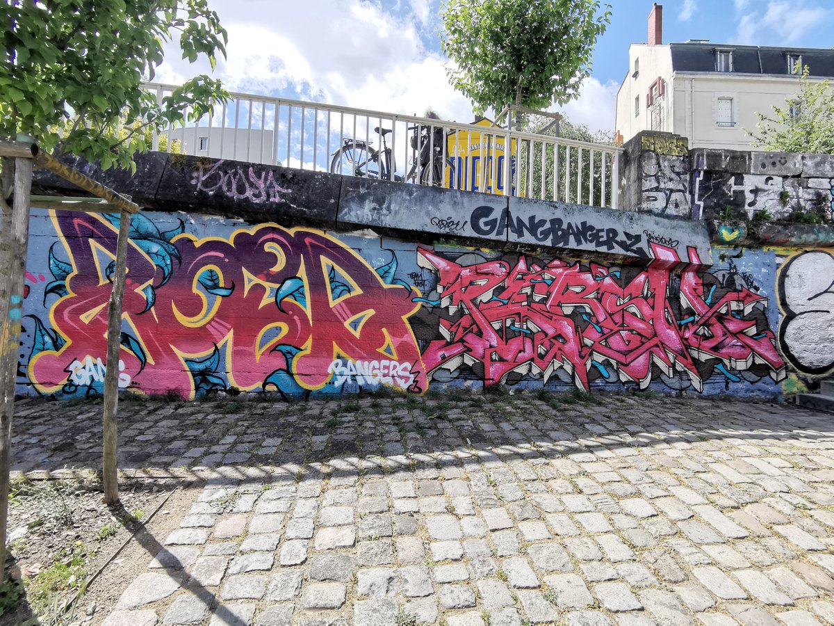 AnitaB_44's tweet photo. Ce wk visite à @nantesfr de #moyoshi et #lord_urb1 ils nous ont offert deux jolies collaborations avec #korse #persu et #zoia 😍🙏
.
#graffiti #graffitiart #arturbain #artephemere #artnantes #art #graffitifrance #graffitiphotography #arturbain #artderue #nantesvilledart https://t.co/YC437YBmzV