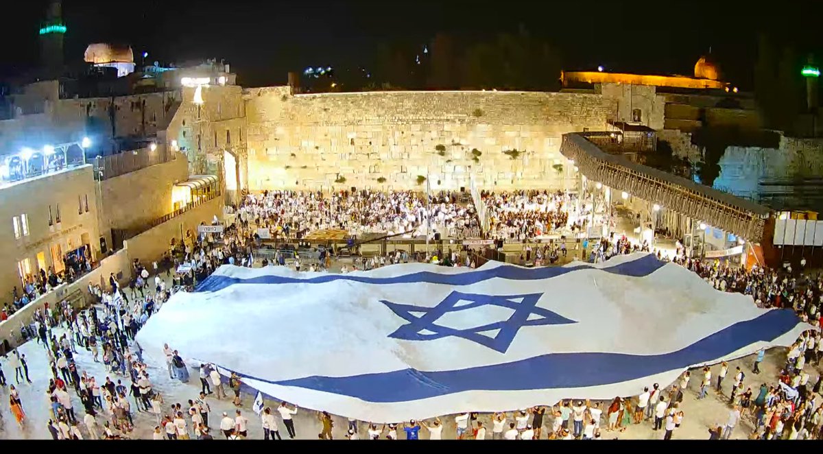 “Jerusalem Day” celebrations at the Western Wall Plaza #Israel  #Jerusalem