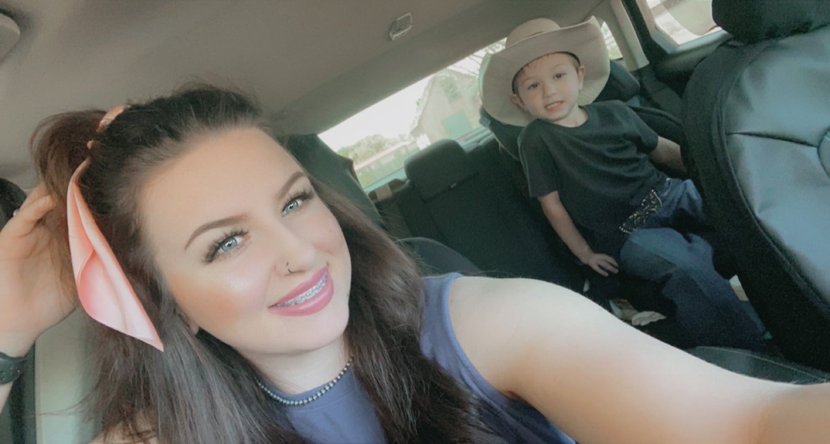 alissasisneros's tweet photo. Behind every bad bitch is a car seat. Happy Mother’s day! 💙 https://t.co/QuOCsUmaKz