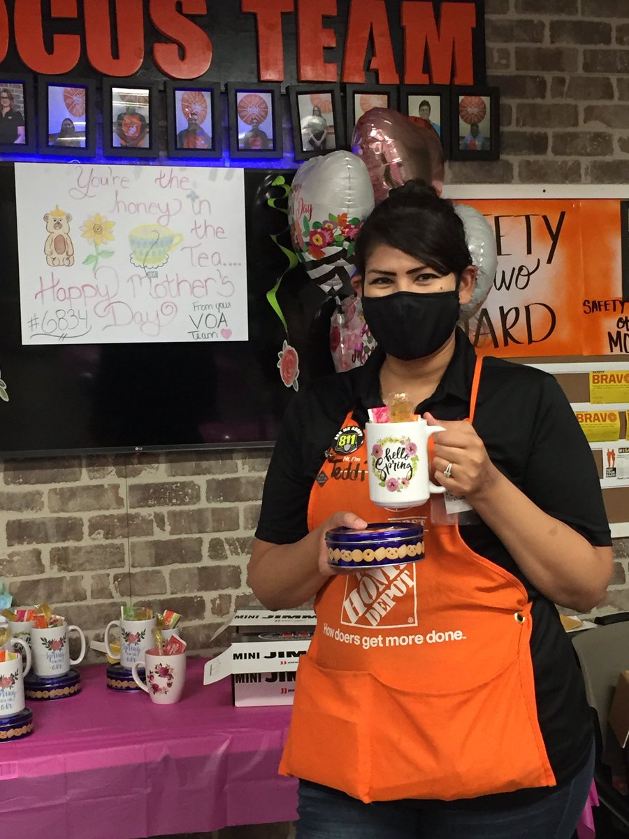 Mother’s Day 🎁 and lunch for these hard working moms. <a href="/ekolaura1/">Laura E.</a> <a href="/Specialty6834/">Thomas Gonzales</a> <a href="/JavierM17993762/">Javier Marquez</a> <a href="/MariaCa_79/">maria calderon</a> <a href="/TiffMorris6834/">Tiffany Morris</a>