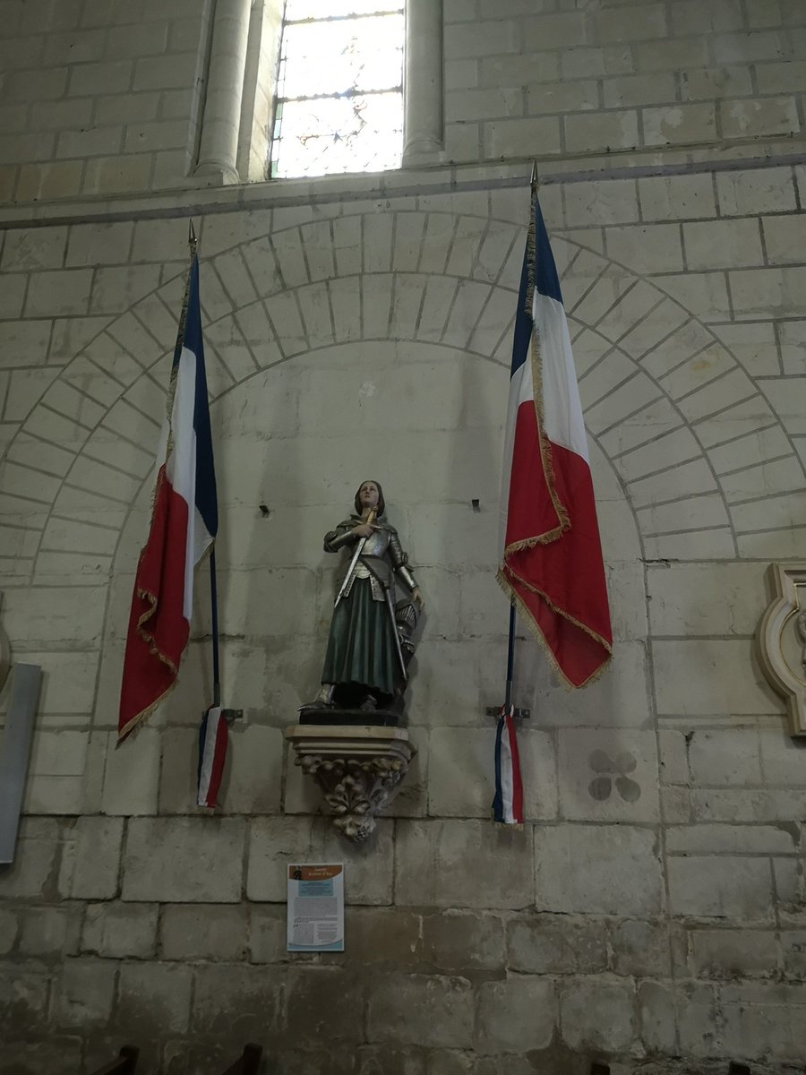 Pastoral-posting, commemces!First stop was at l'île-Bouchard, local Marian shrine where a series of apparitions occurred in 1947.