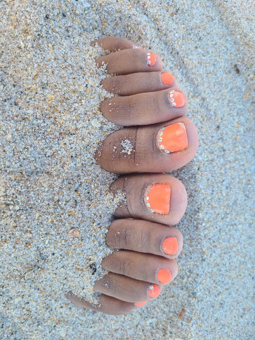 Love this sherbert orange but 😩 my lor fat toes look shipwrecked! https://t.co/RHeMCwNieq<a href="/tag/toes"class="tags"><span>#toes</span></a><a href="/tag/worship"class="tags"><span>#worship</span></a><a href="/tag/tease"class="tags"><span>#tease</span></a><a href="/tag/solejob"class="tags"><span>#solejob</span></a>