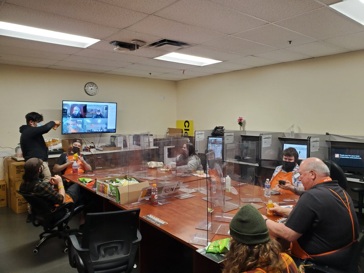MatiasGaspar12's tweet photo. PK PK everyday!! Rheem water heater training. Knowledge is power.  @Tommy_THD @KeyeMcginty @Bselch @gcarter2741 https://t.co/wOSsSRlZZ4