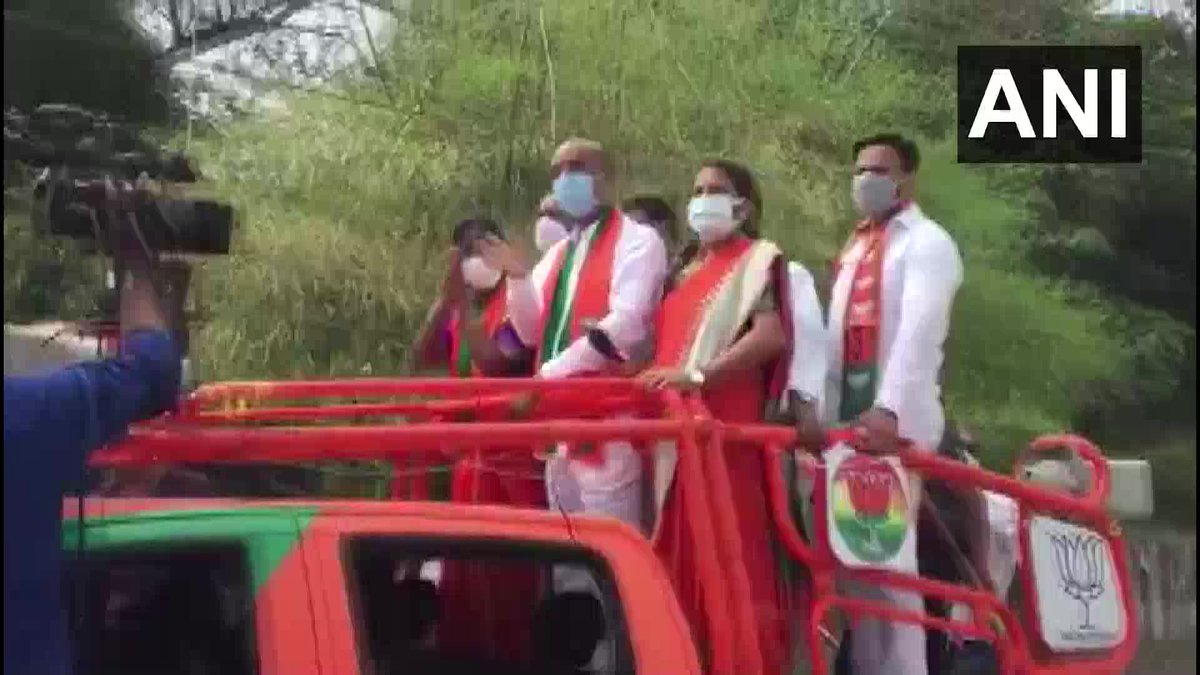 ANI's tweet photo. Telangana BJP President, Bandi Sanjay Kumar campaigned for the Greater Warangal Municipal Corporation elections in Warangal, yesterday. https://t.co/F39ivpp2xL