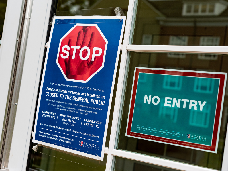 Effective April 28 at 8 a.m. Acadia University is closing its campus until at least May 12 as part of a province-wide effort to stop the spread of COVID-19 and its variants. #StayHomeStayWell Details: qoo.ly/3bx496 #COVID19