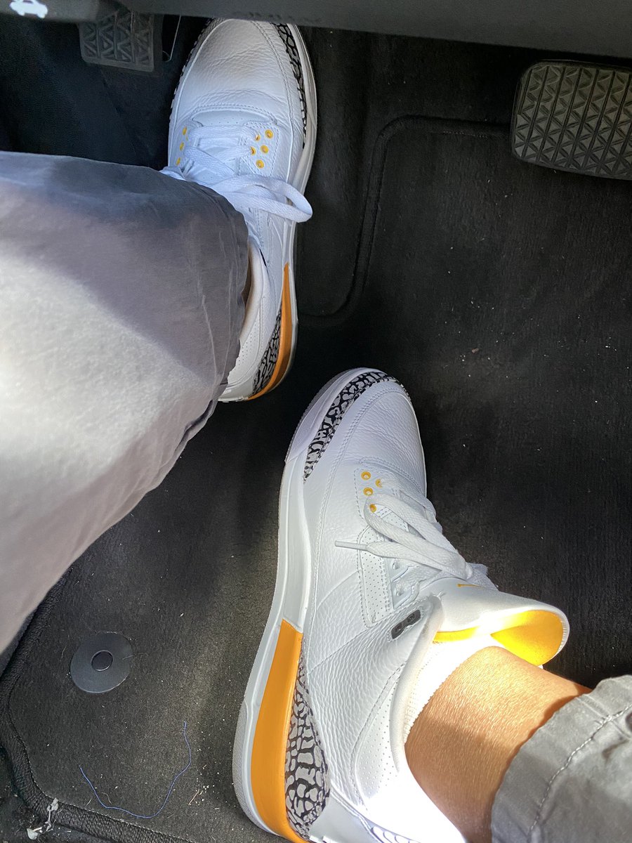 sensuousone's tweet photo. #snkrsliveheatingup @nike https://t.co/fgqdMiKx9Z