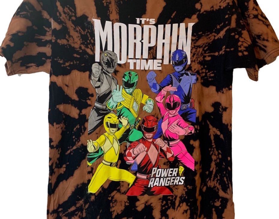 1999customsnyc's tweet image. Last 4 tees available! 💛✨

Shop now at 1999customsnyc.com