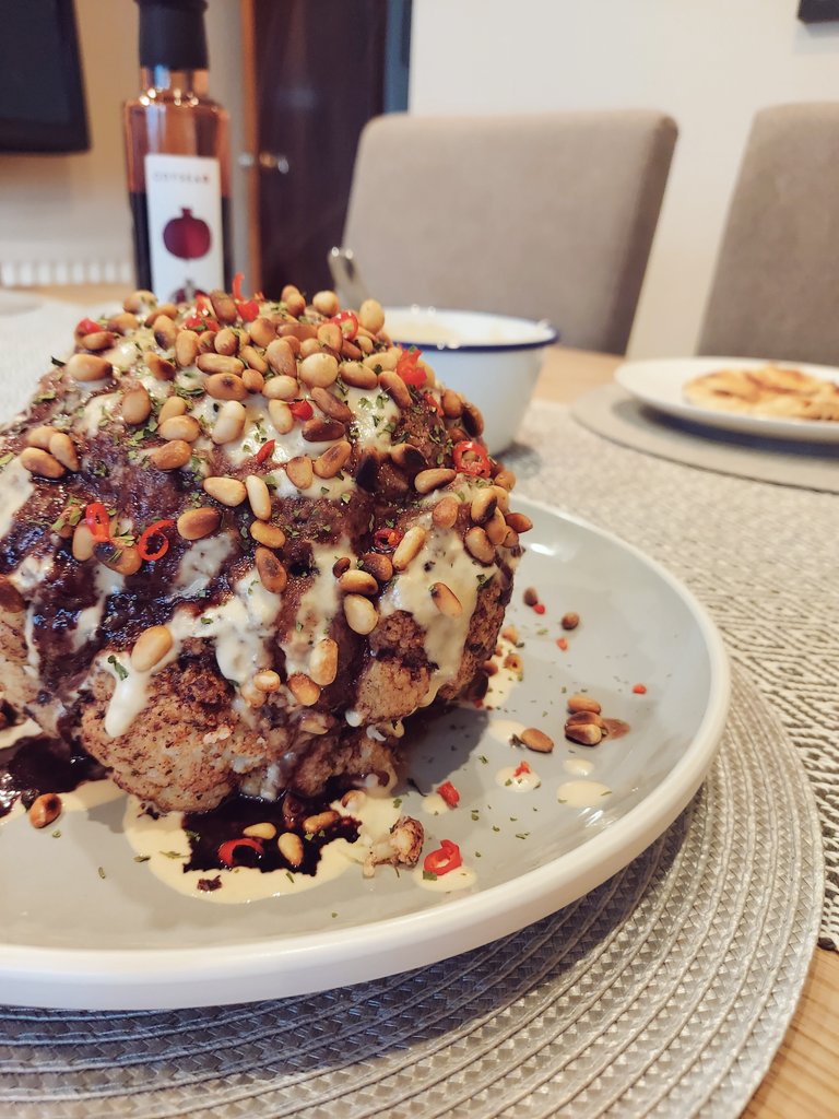 Had to make <a href="/BERBERANDQ/">BERBER & Q</a> cauliflower shawarma from their cookbook after Ed mentioned it on <a href="/OffMenuOfficial/">Off Menu with Ed Gamble and James Acaster</a> 🔥