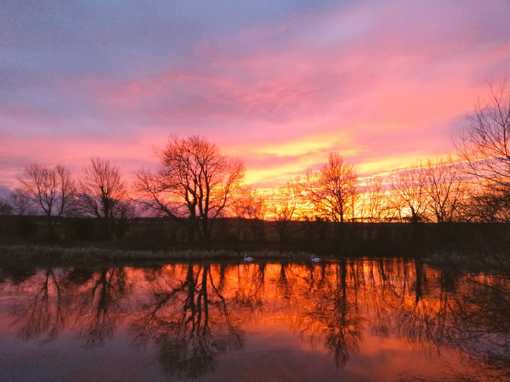 cumbriapictures's tweet image. 🙂cumbria🌞
@CumbriaWeather
@BridgeLakes @Mounta1n_Mike @paulparentphoto @WalksBritain @TheUllswaterWay
@HarmonyMindBody
@Cumbria_Lakes
@FeatureCumbria @ChrisJCoates @CumbriaMagazine @keswickbootco @PaulKingstonITV @jmlpyt @CumbrianRambler @TheLakesGuide @JLowPhotos @glocky9