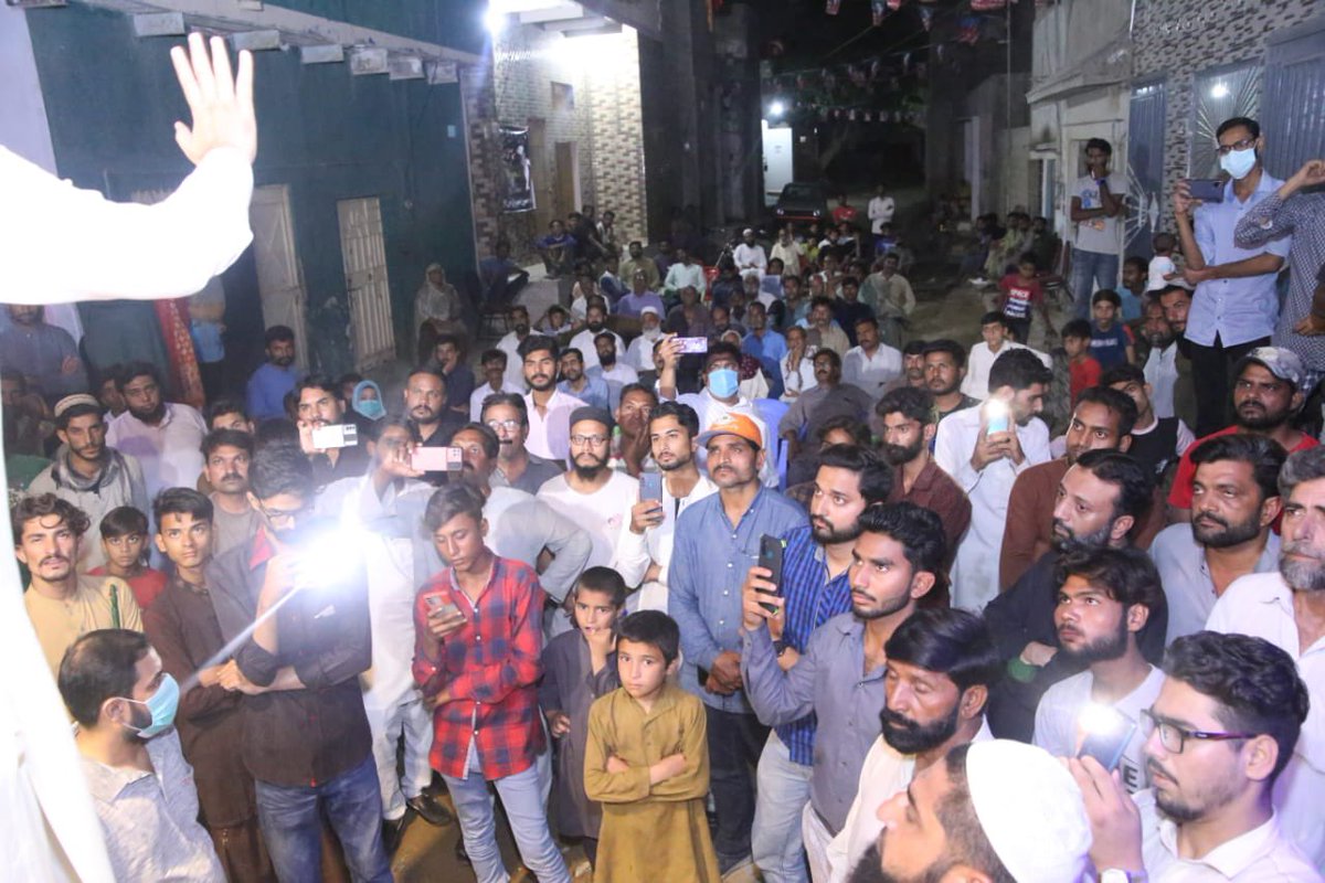 Nadirqureshi's tweet photo. مورخہ 27 اپریل بروز منگل

چیئرمین پاک سرزمین پارٹی سید مصطفی کمال کا یوسی 36 کرسچین محلہ میں مسیحی برادری سے خطاب، عوام کی جانب سے مکمل حمایت کی یقین دہانی
#NA249 #PSPNA249
#PSP #Karachi https://t.co/nKkDd6uIsZ