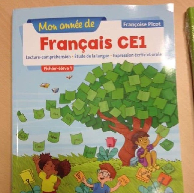 C'est qui le fou qui a créé ce manuel ??