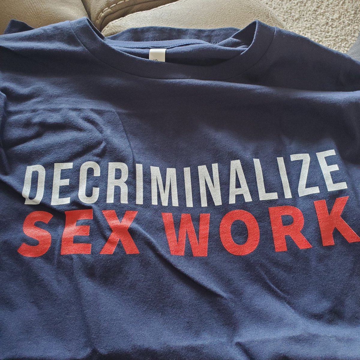 ChapstickSd's tweet photo. So excited my new shirt arrived! Now let's see how the state of South Dakota reacts when I wear it out tonight :) https://t.co/Af8YTAZDf8