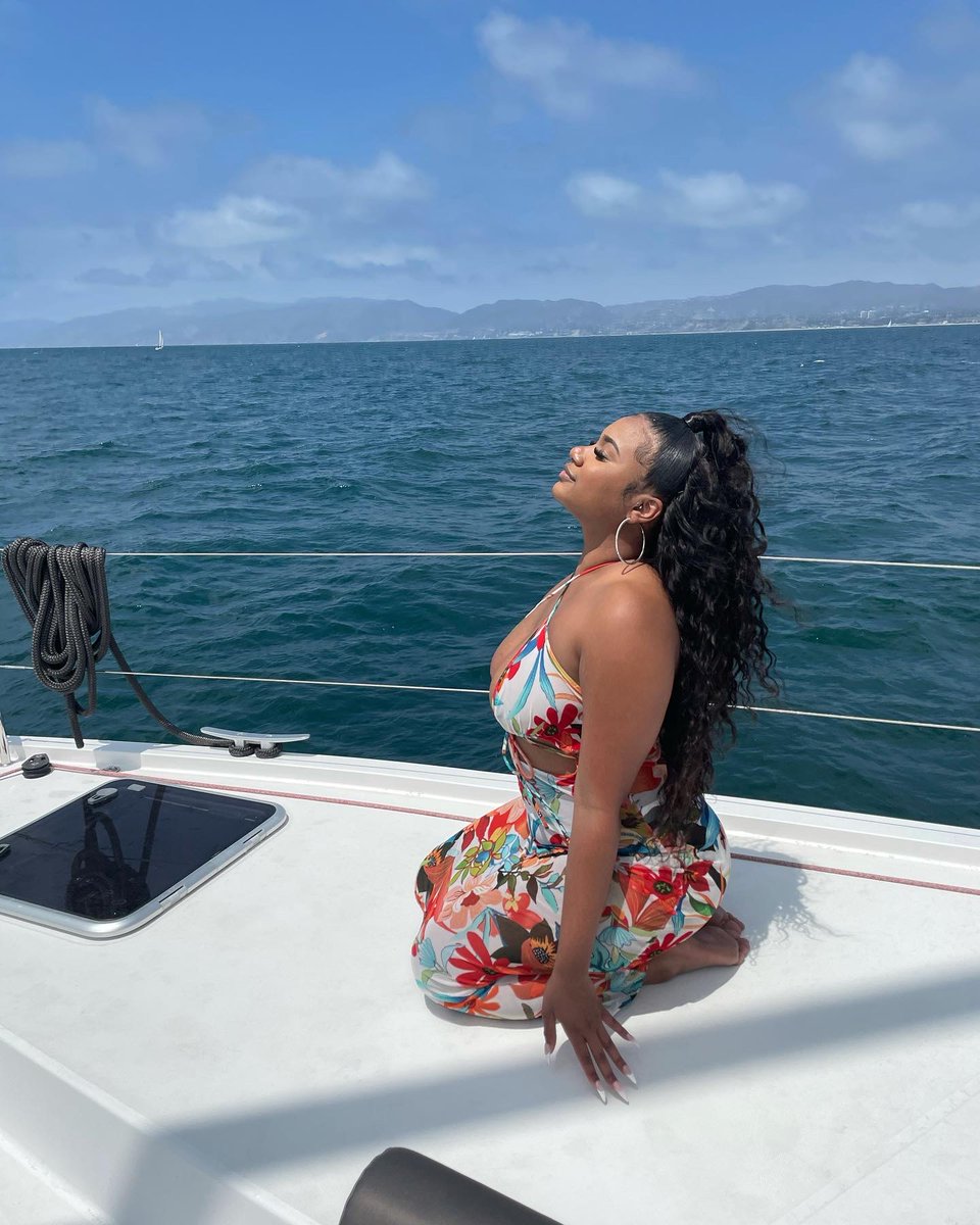 Xotass_'s tweet photo. I’m Just Livin Life 🦋🐬 https://t.co/glGrP2PDP4